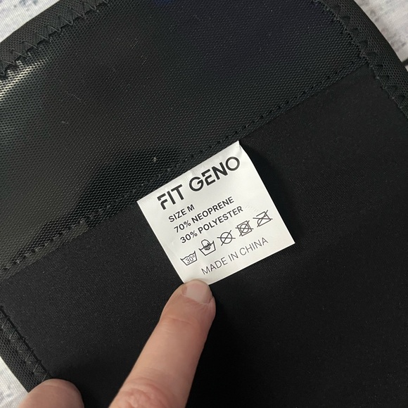 No longer available Fit Geno back brace posture corrector men/women size M new - Picture 10 of 12